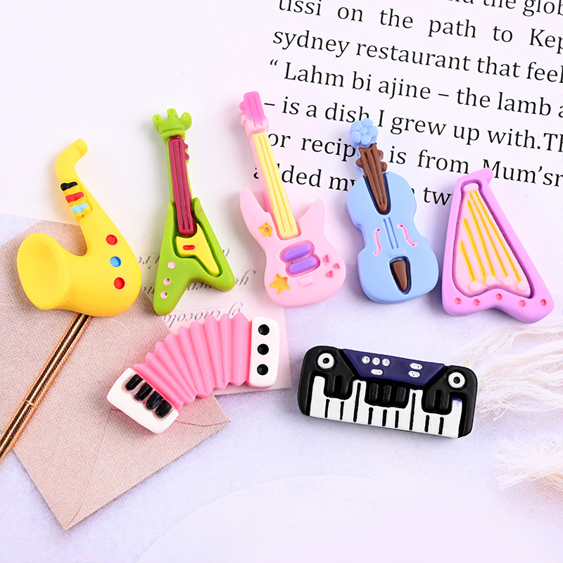10개 만화 귀여운 레진 미니 악기 스크랩북킹 용품 공 - Musical Instrument Manufacturers 리뷰 및 가격